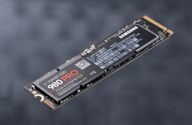【秒懂知识库】固态硬盘接口有玄机：别买Sata了！1TB M.2 SSD才不到300元